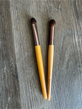 Eco Tools Set of 2 Makeup Brushes